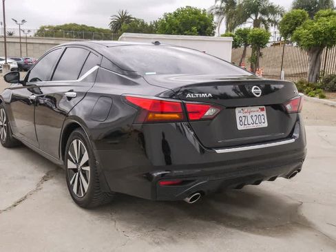 Used 2019 Nissan Altima 2.5 SV FWD image 7