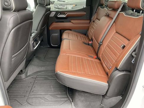Certified 2024 GMC Sierra 1500 Denali Ultimate AWD/4WD image 18