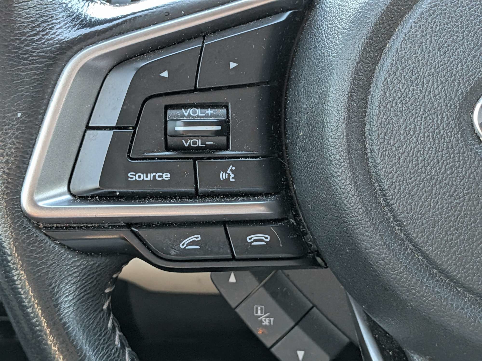 Used 2022 Subaru Ascent Limited w/ Technology Package AWD/4WD image 25