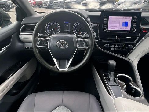 Used 2021 Toyota Camry LE FWD image 4