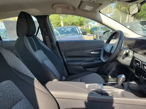 New 2026 Nissan Sentra SV w/ Floor Mat Package FWD image 31
