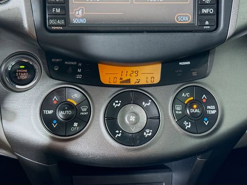 Used 2009 Toyota RAV4 Limited AWD/4WD image 17