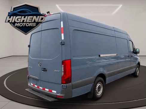 Used 2019 Mercedes-Benz Sprinter 170 image 7