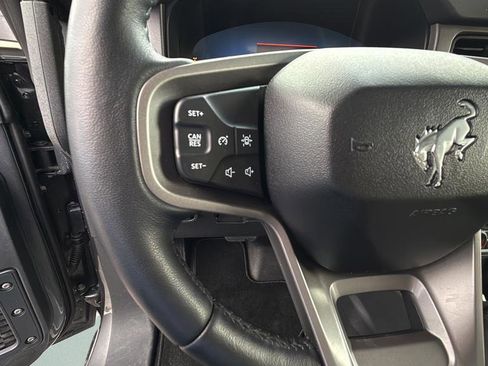 Certified 2025 Ford Bronco Badlands AWD/4WD image 28