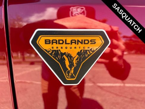Used 2025 Ford Bronco Badlands AWD/4WD image 41