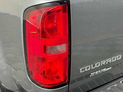 Used 2020 Chevrolet Colorado Z71 image 34