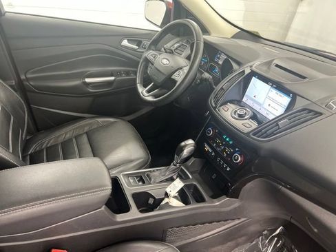 Used 2018 Ford Escape Titanium w/ Ford Safe & Smart Package AWD/4WD image 24