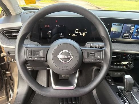 Certified 2026 Nissan Kicks SV FWD image 25