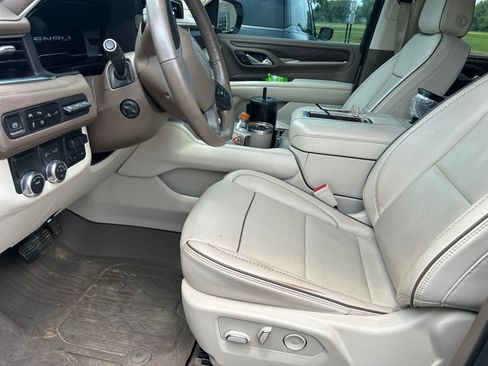 Used 2022 GMC Yukon Denali w/ Denali Premium Package RWD image 21