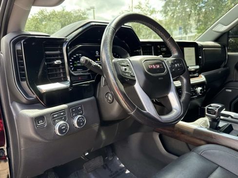 Used 2022 GMC Sierra 1500 SLT w/ SLT Premium Plus Package AWD/4WD image 27