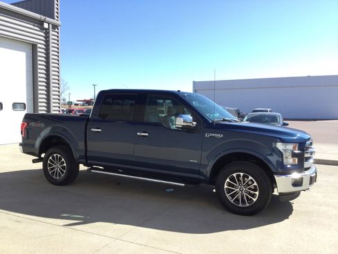 Used 2016 Ford F150 Lariat w/ Equipment Group 502A Luxury image 3