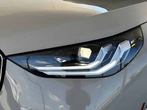 Used 2026 BMW X3 xDrive30 w/ Premium Package image 2