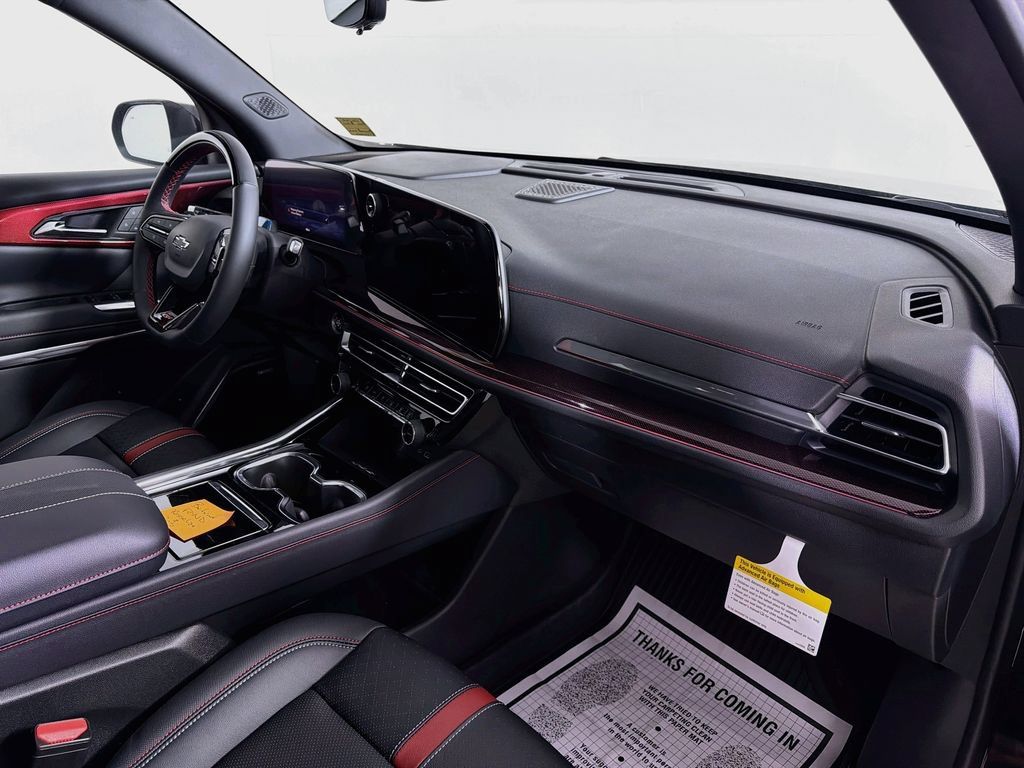 New 2026 Chevrolet Traverse RS w/ LPO, Floor Liner Package AWD/4WD image 27