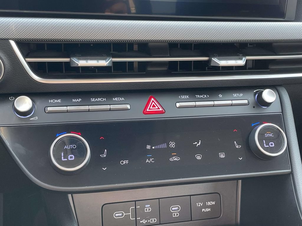 Certified 2024 Hyundai Sonata SEL AWD/4WD image 19