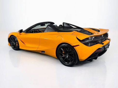 Used 2022 McLaren 720S Spider RWD image 7