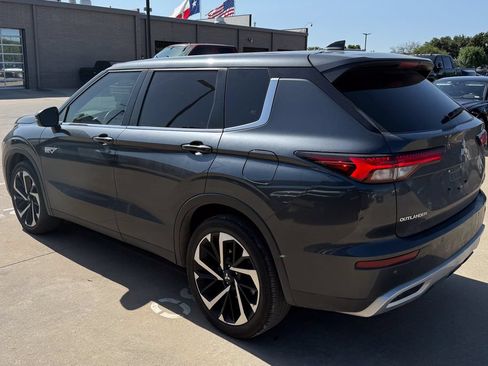 Used 2024 Mitsubishi Outlander SE AWD/4WD image 7