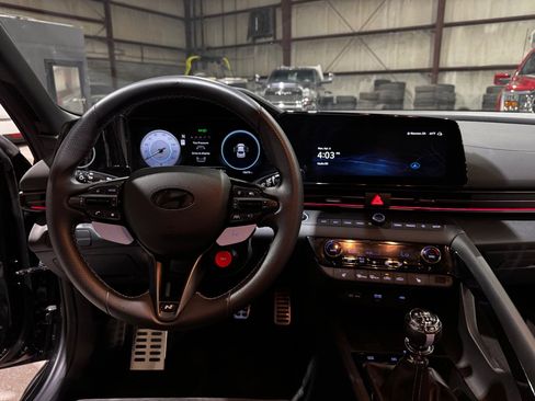 Used 2025 Hyundai Elantra N image 29