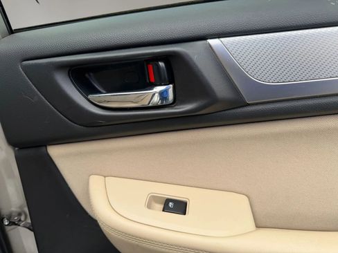 Used 2019 Subaru Outback 2.5i Premium image 35