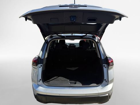 Used 2024 Nissan Rogue S AWD/4WD image 24