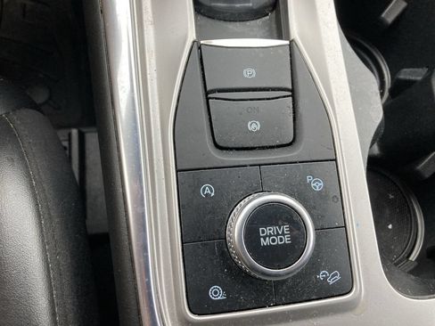 Used 2020 Ford Explorer Platinum w/ Premium Technology Package AWD/4WD image 14