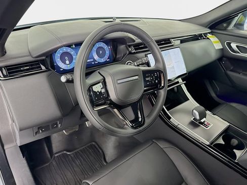Used 2026 Land Rover Range Rover Velar Dynamic SE image 9