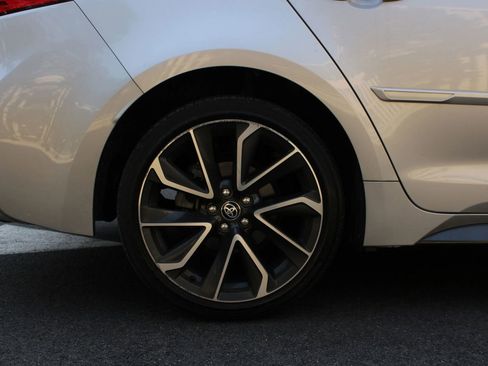 Used 2022 Toyota Corolla SE FWD image 5