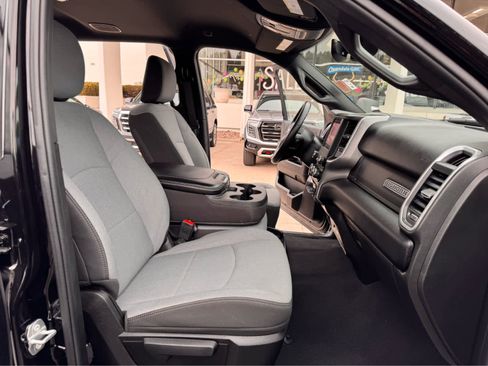 Used 2024 RAM 2500 Big Horn w/ Bed Utility Group image 10