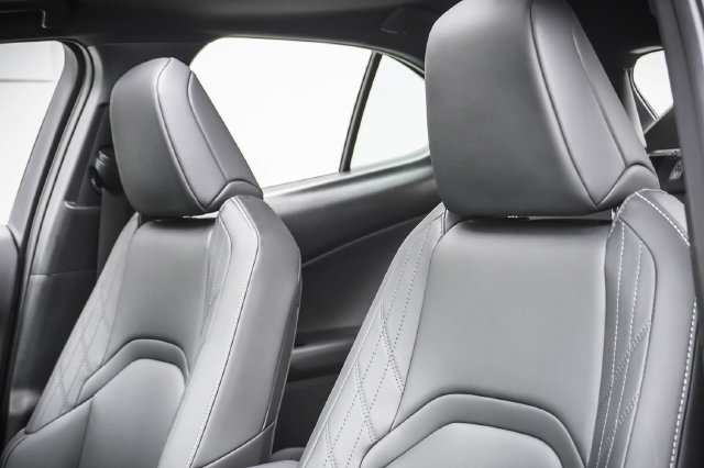 Used 2024 Lexus UX 250h FWD image 9