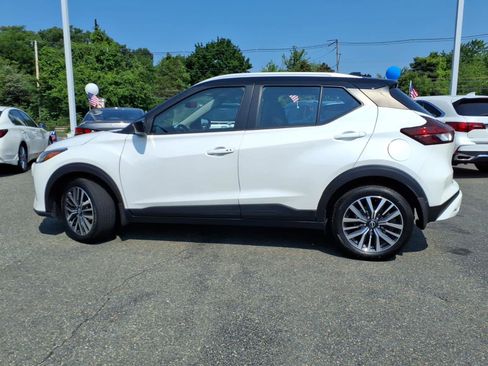 Certified 2023 Nissan Kicks SV w/ Interior Electronics Package FWD image 8
