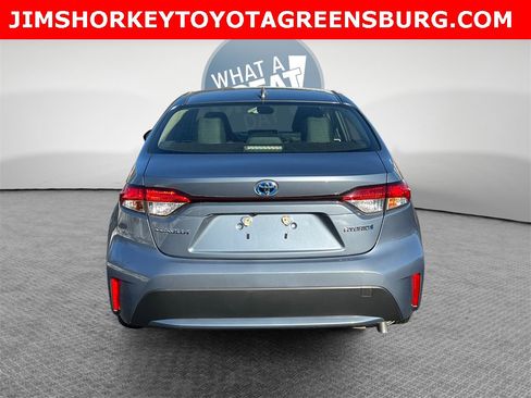Used 2021 Toyota Corolla LE image 5