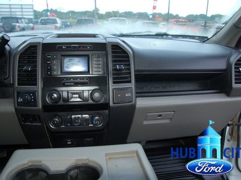Used 2022 Ford F250 XL w/ Power Equipment Group AWD/4WD image 20