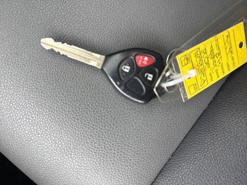 Used 2018 Toyota 4Runner SR5 Premium image 33