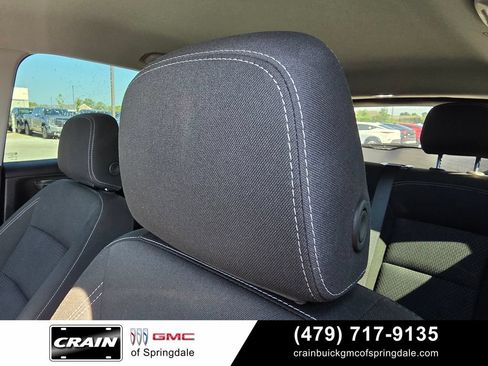 Used 2024 GMC Terrain SLE w/ Driver Convenience Package FWD image 22