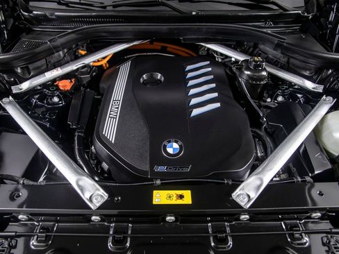 Used 2023 BMW X5 xDrive45e w/ Executive Package image 45
