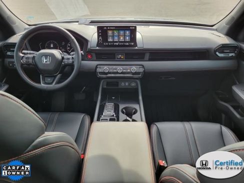 Certified 2025 Honda Pilot TrailSport image 14