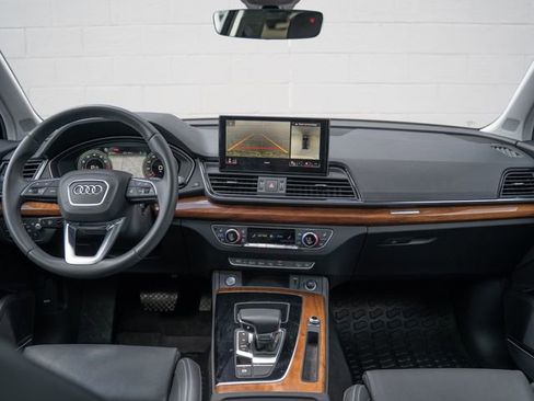 Used 2023 Audi Q5 2.0T Prestige w/ Prestige Package AWD/4WD image 21