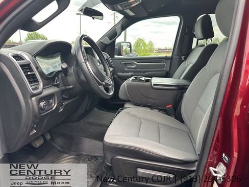 Used 2022 RAM 1500 Big Horn AWD/4WD image 5