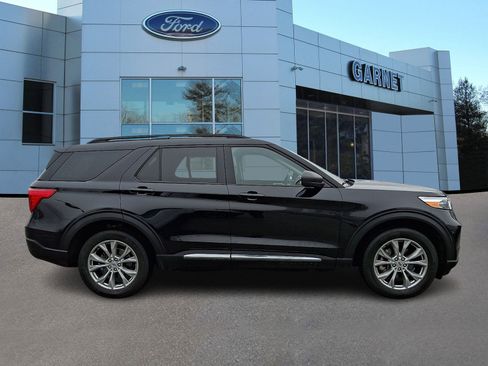 Certified 2023 Ford Explorer XLT w/ Equipment Group 202A AWD/4WD image 10
