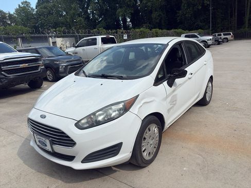 Used 2018 Ford Fiesta S FWD image 2