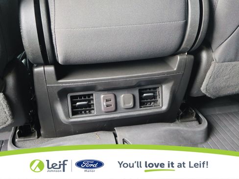 Used 2023 Chevrolet Silverado 2500 LT w/ Convenience Package image 28