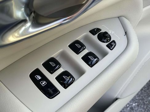 New 2026 Volvo XC90 B6 Ultra image 7