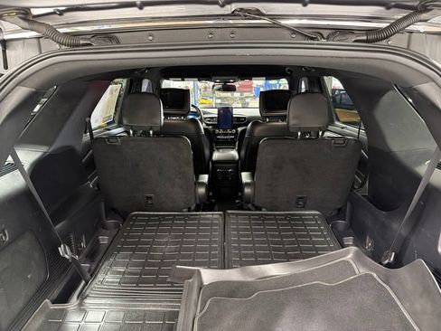 Used 2022 Ford Explorer ST w/ Equipment Group 401A AWD/4WD image 11