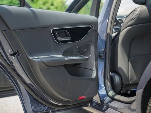 New 2026 Mercedes-Benz C 300 4MATIC Sedan image 36