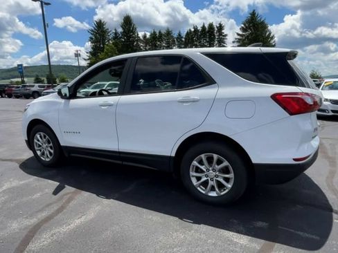 Used 2021 Chevrolet Equinox LS w/ LS Convenience Package AWD/4WD image 6