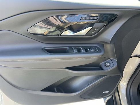 Certified 2022 GMC Terrain AT4 w/ Infotainment Package II AWD/4WD image 26