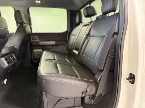 Used 2025 Ford F250 Lariat w/ FX4 Off-Road Package image 22