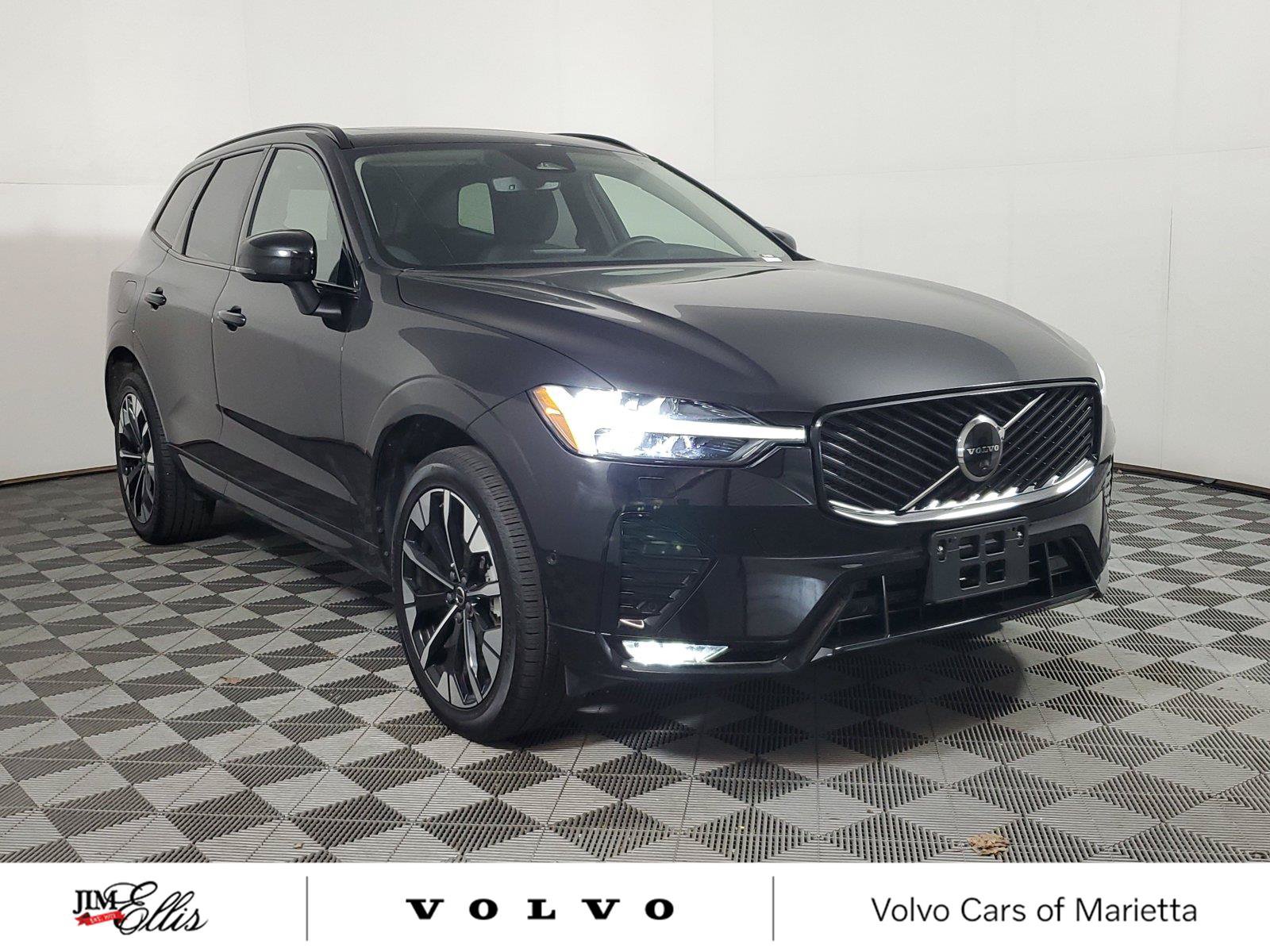 Certified 2026 Volvo XC60 B5 Plus AWD/4WD image 1