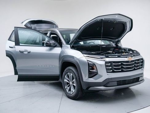 New 2026 Chevrolet Equinox LT w/ Convenience Package II image 16