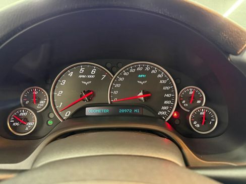Used 2007 Chevrolet Corvette Coupe w/ Preferred Equipment Group RWD image 32