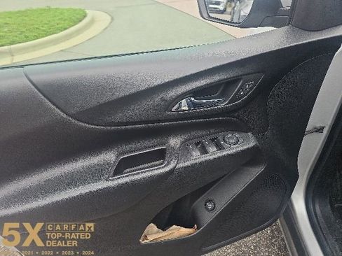 Used 2018 Chevrolet Equinox LT w/ Sun & Infotainment Package FWD image 31